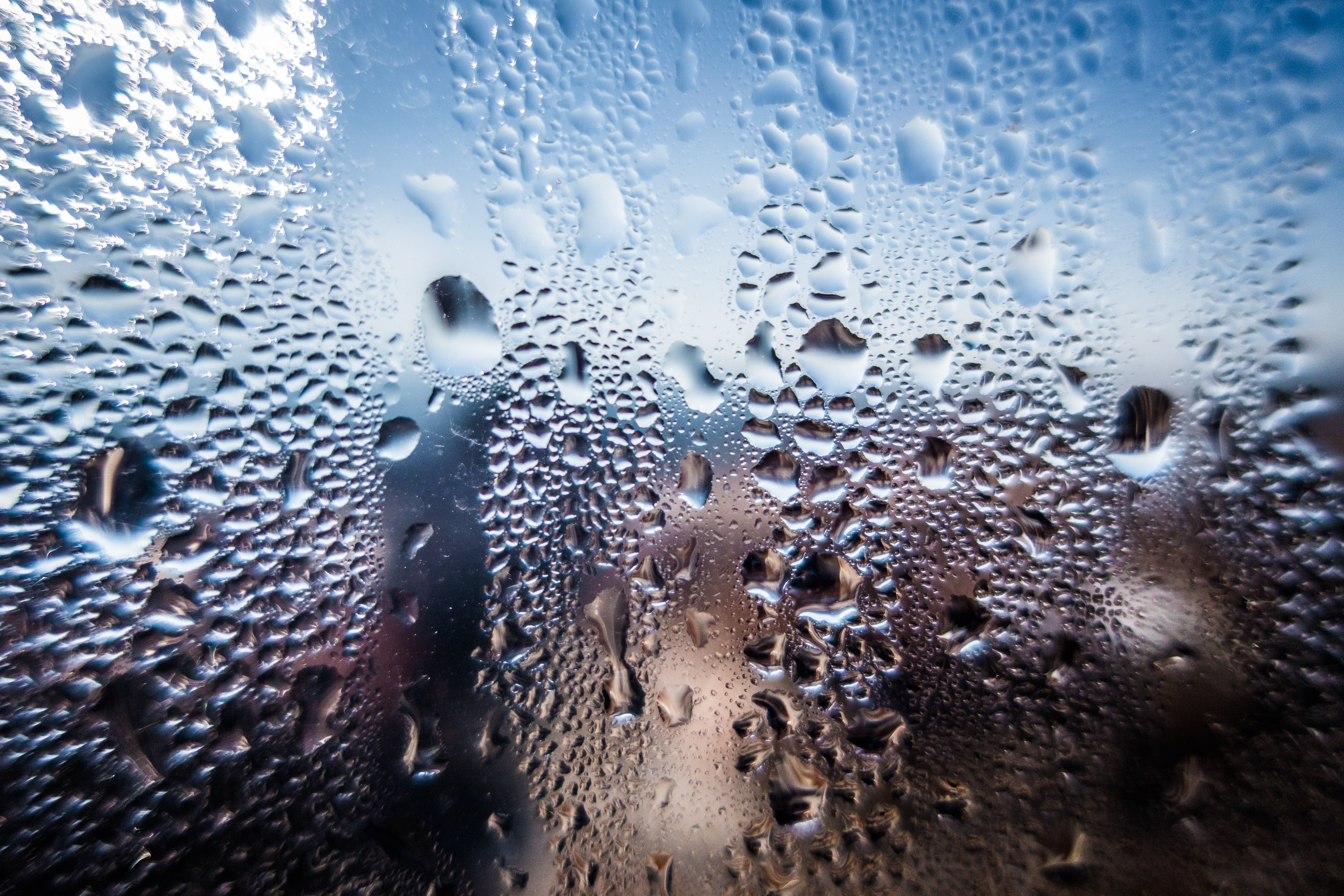 How to fight condensation in enclosures 
