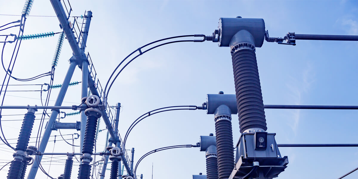 Zarządzanie termiczne STEGO pomaga utrzymać sieci energetyczne w ruchu. 
